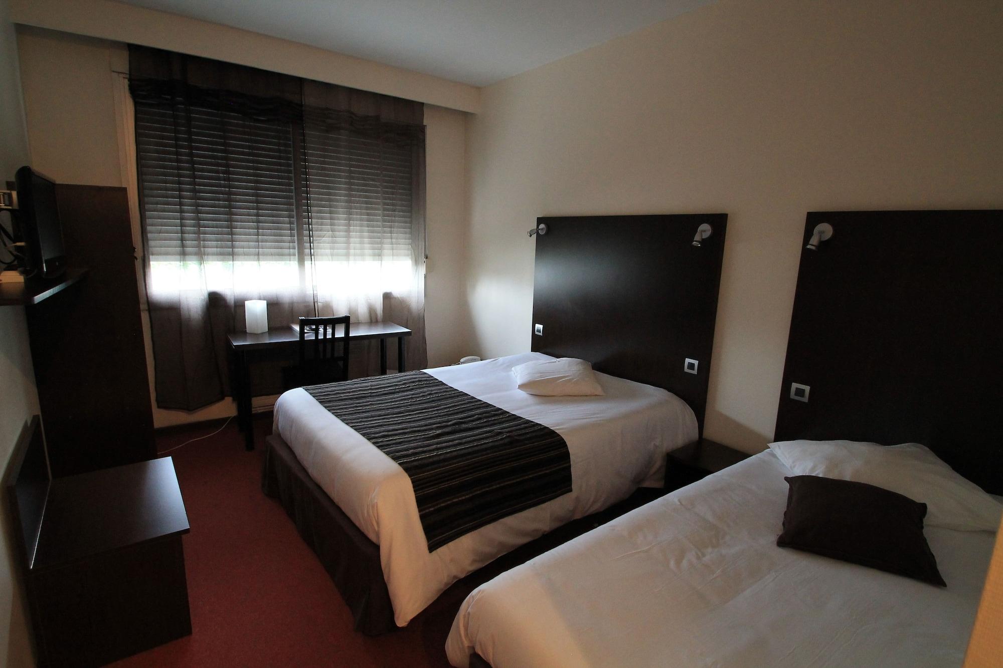 Adonis Lyon Est Hotel Artys Saint-Priest-en-Jarez Екстериор снимка