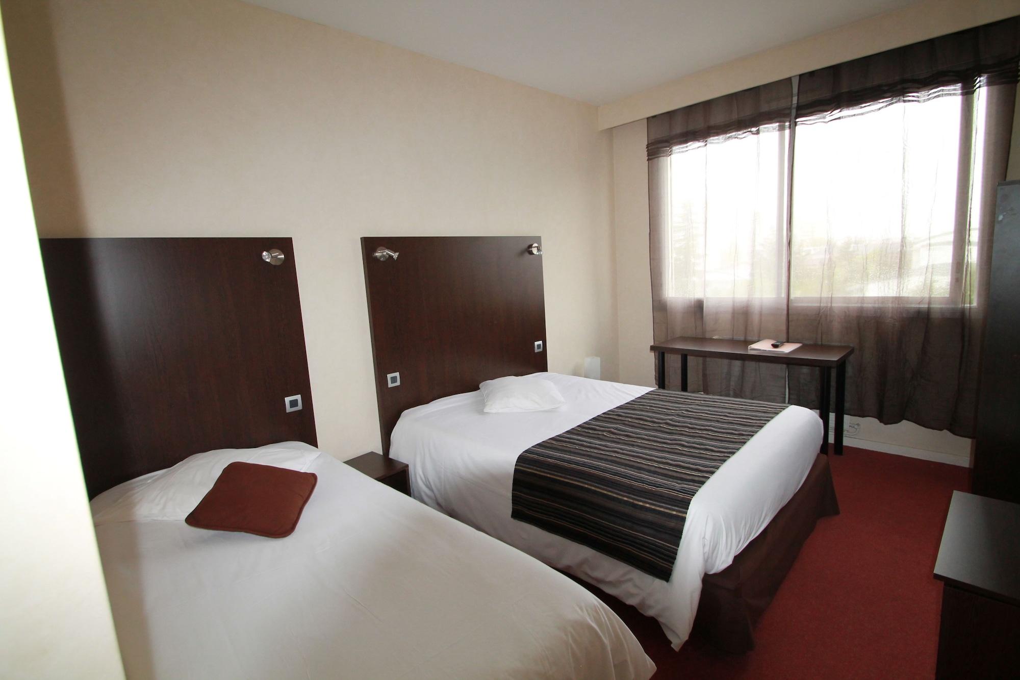 Adonis Lyon Est Hotel Artys Saint-Priest-en-Jarez Екстериор снимка
