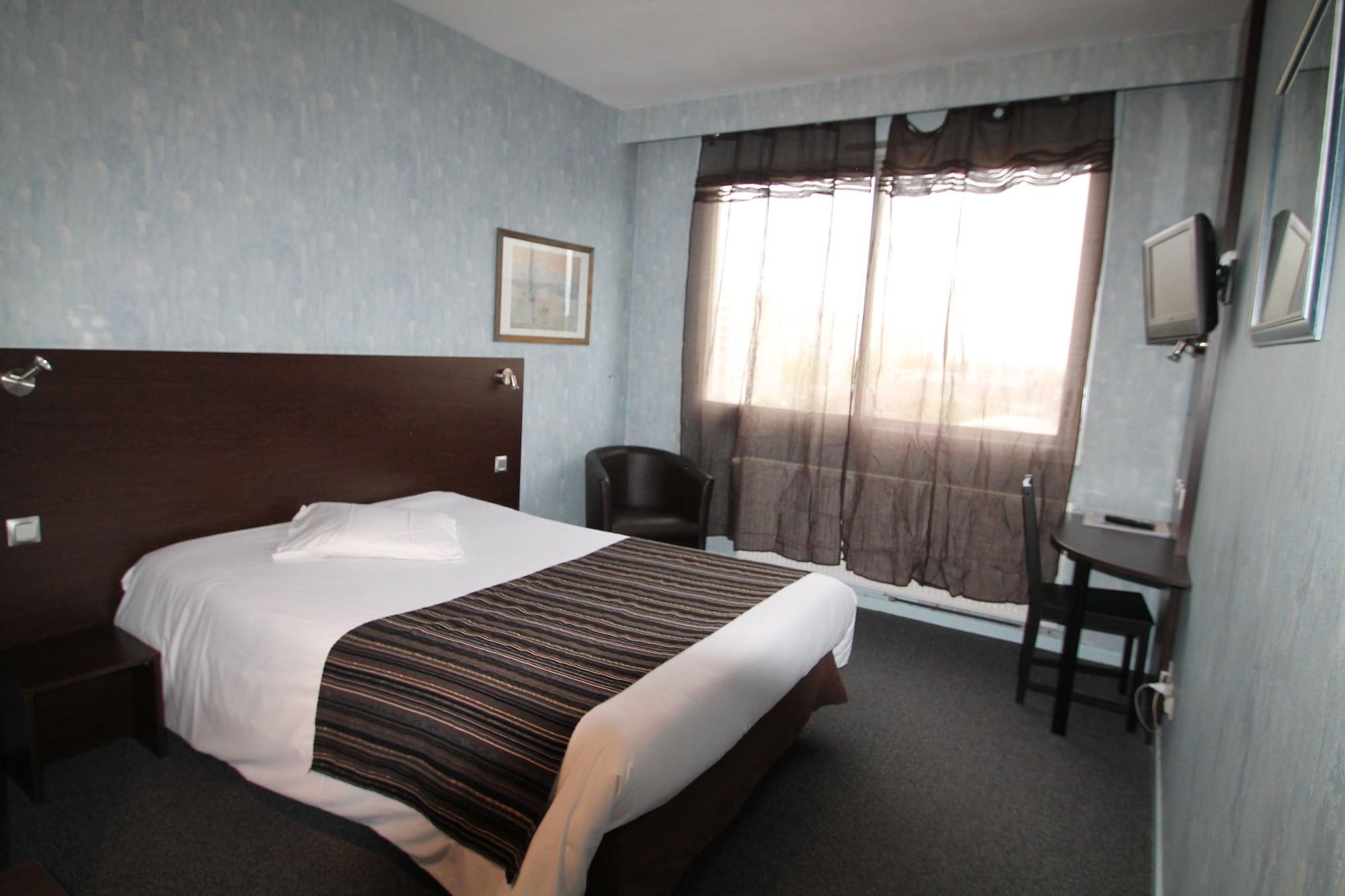 Adonis Lyon Est Hotel Artys Saint-Priest-en-Jarez Екстериор снимка